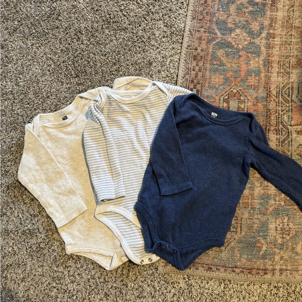 Long sleeve onesies